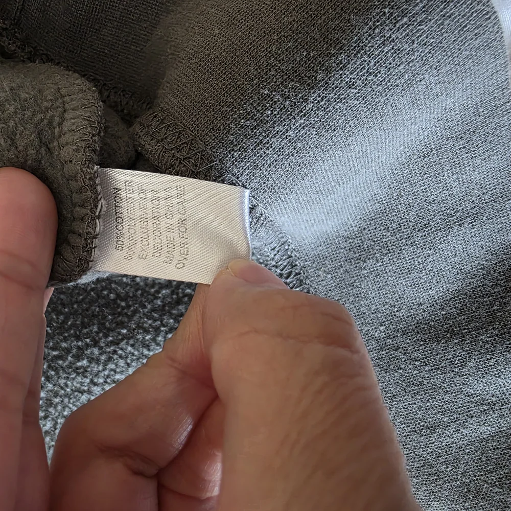 * PacSun Los Angeles Crewneck Sweater -‎ Gray